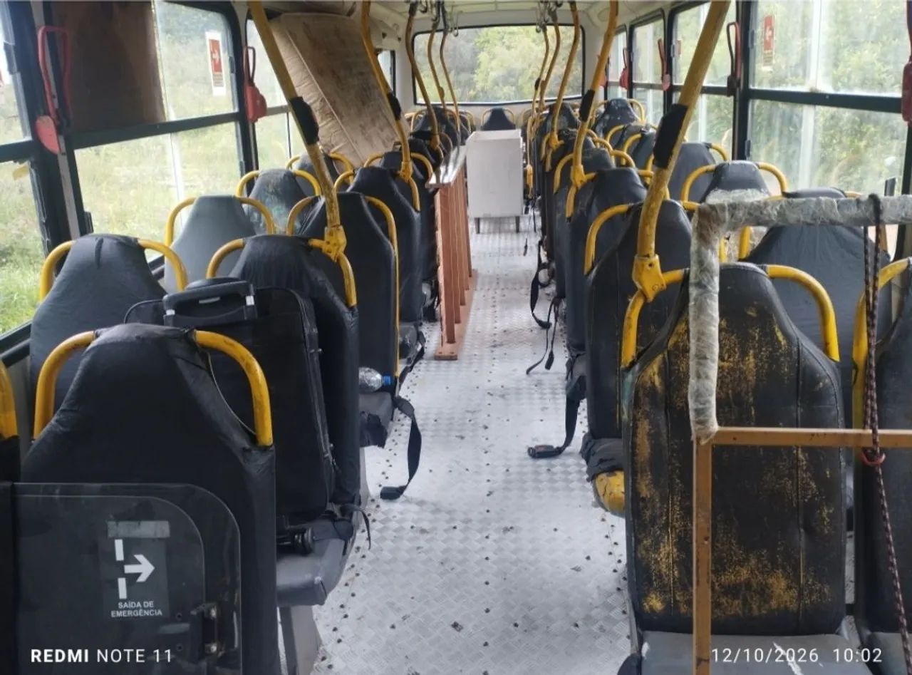 Ônibus peças. - Foto 2