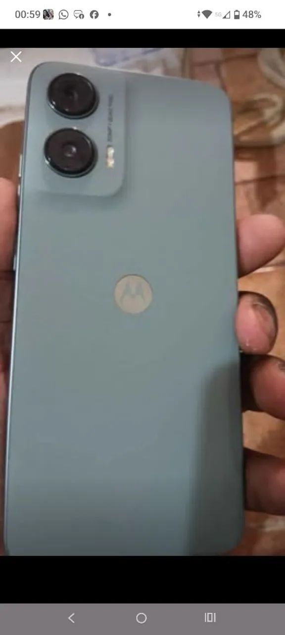Moto g35 128gb com leve trincando  - Foto 4
