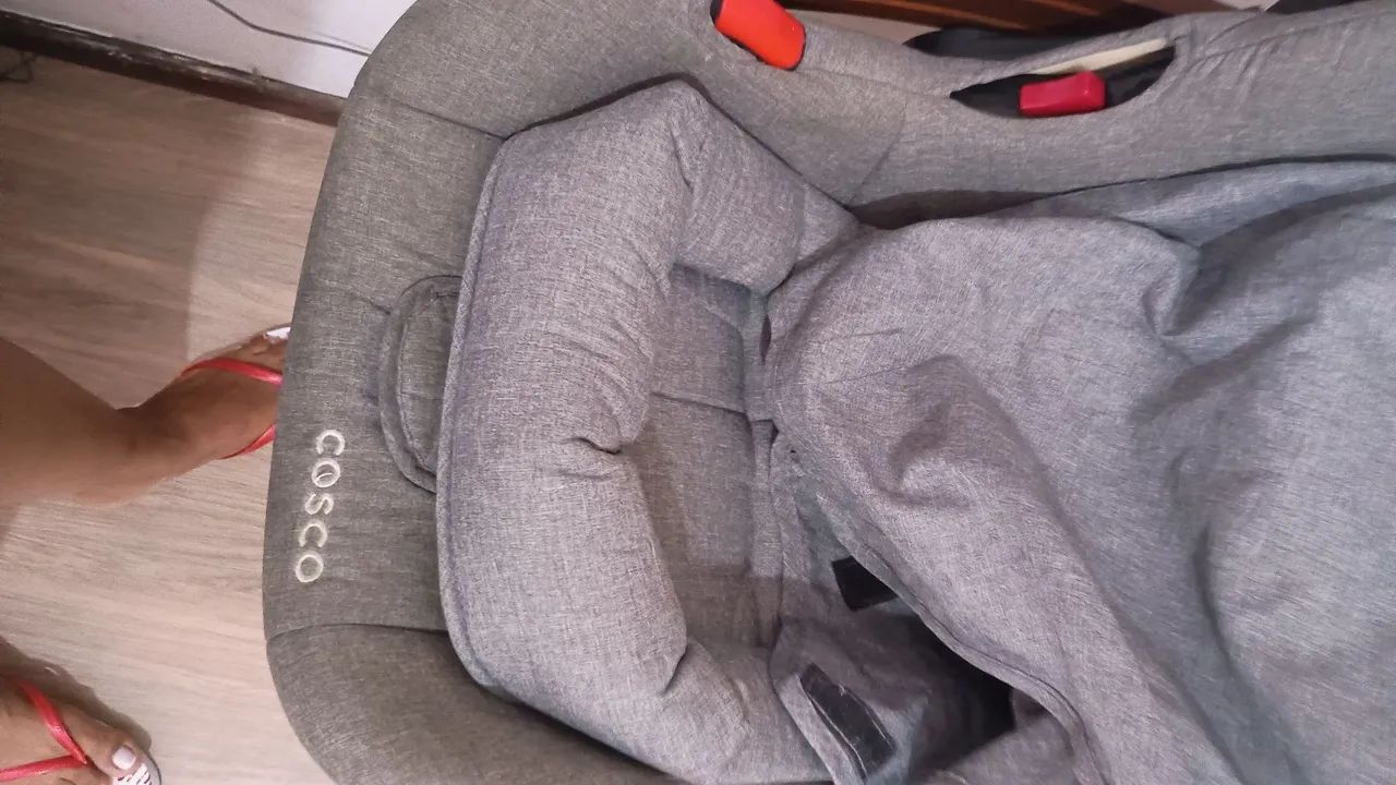 Bebê conforto semi novo