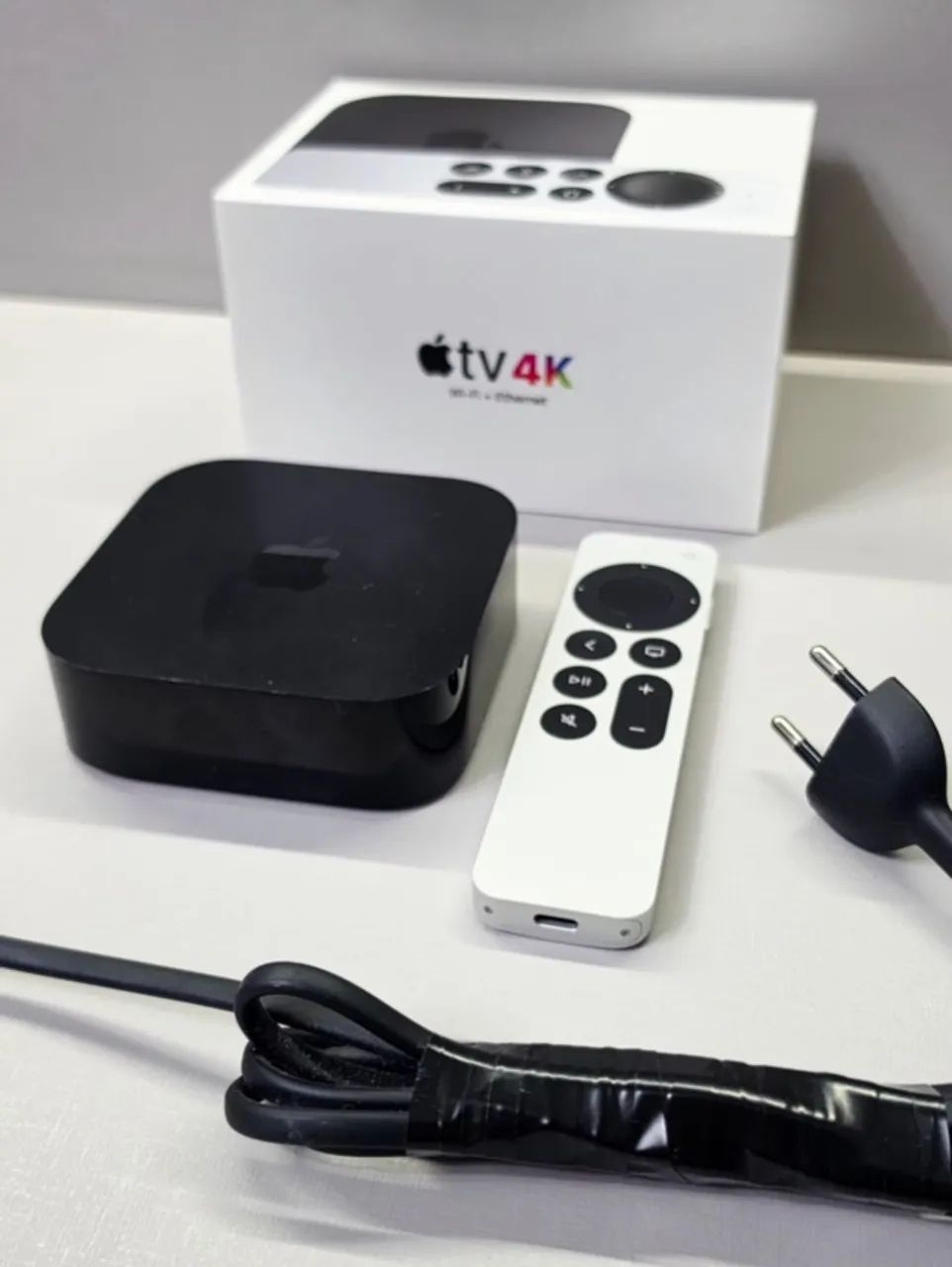 Apple TV 4K 3ª Geração 128GB (Modelo A2843) - Completa na Caixa