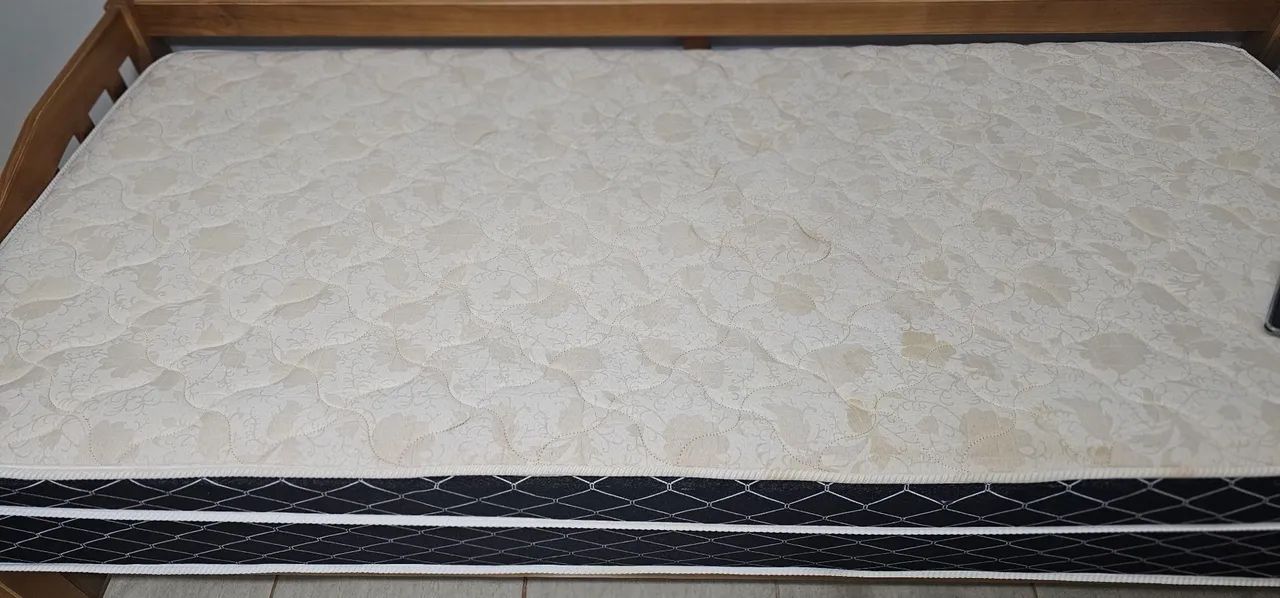 Colchão solteiro molas 88X24X188
