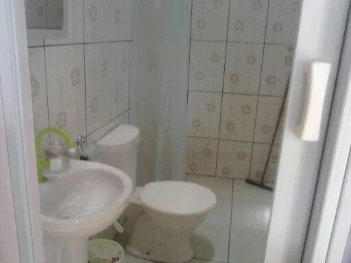 Vendo uma Vila de Kitnets e uma casa 