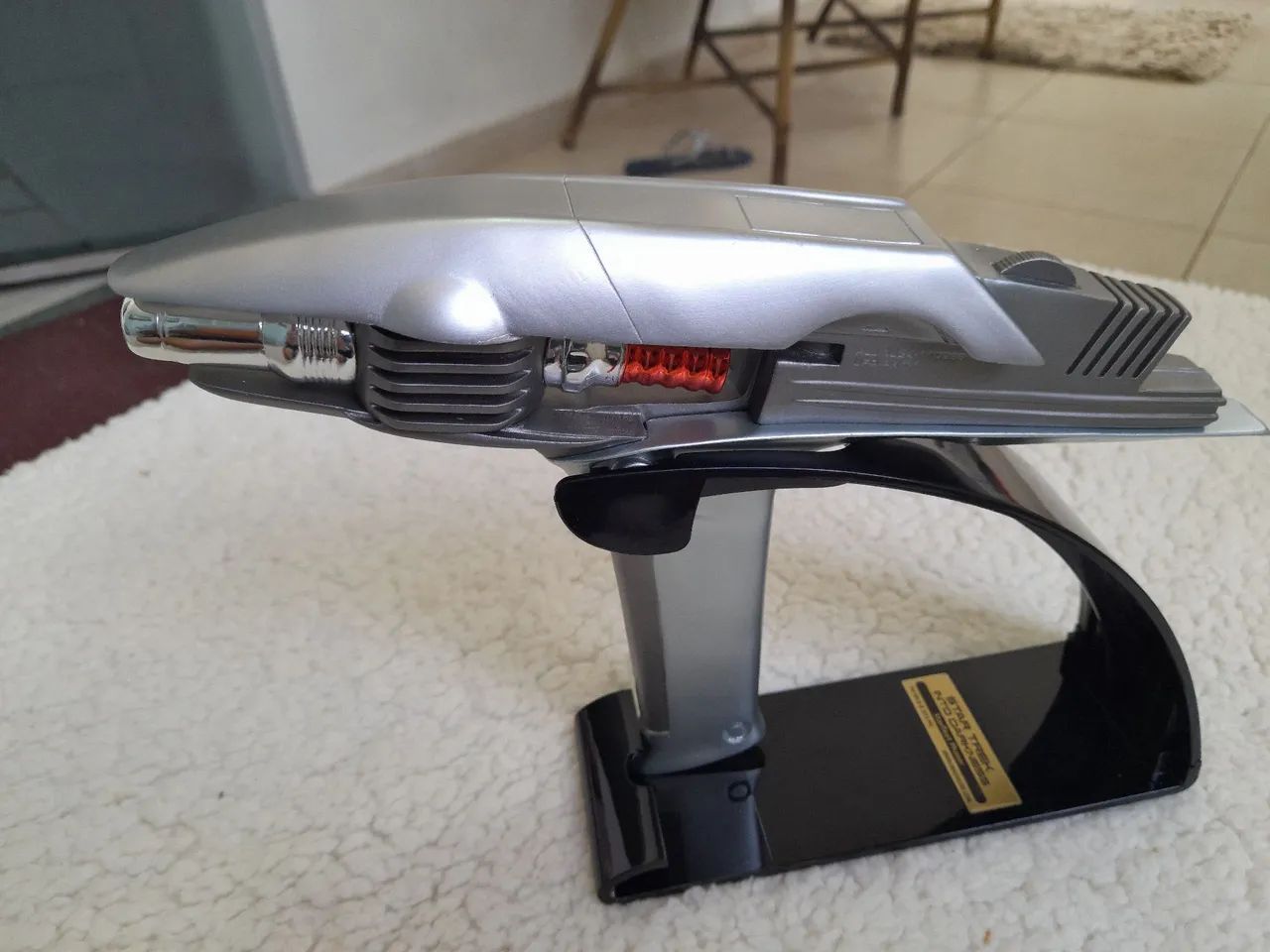 Box star trek com réplica phaser novo original.  - Foto 4