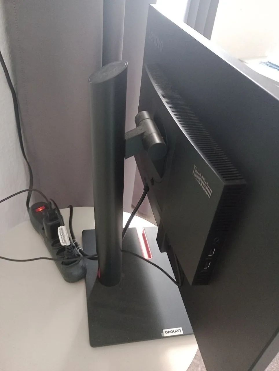 Monitor Lenovo ThinkVision - Foto 2