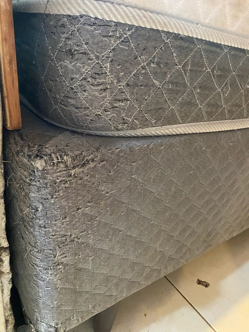 Cama queen size