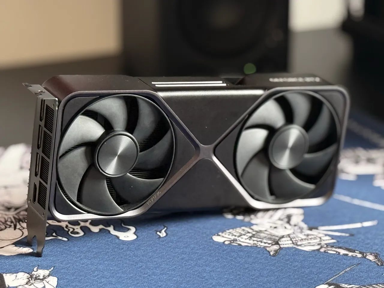 Rtx 5070 Founders Edition  - Foto 2