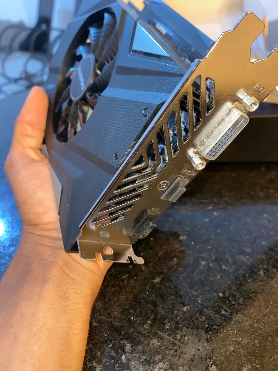 Praticamente nova. Placa de vídeo gtx 1650 original, funcionando perfeitamente - Foto 2