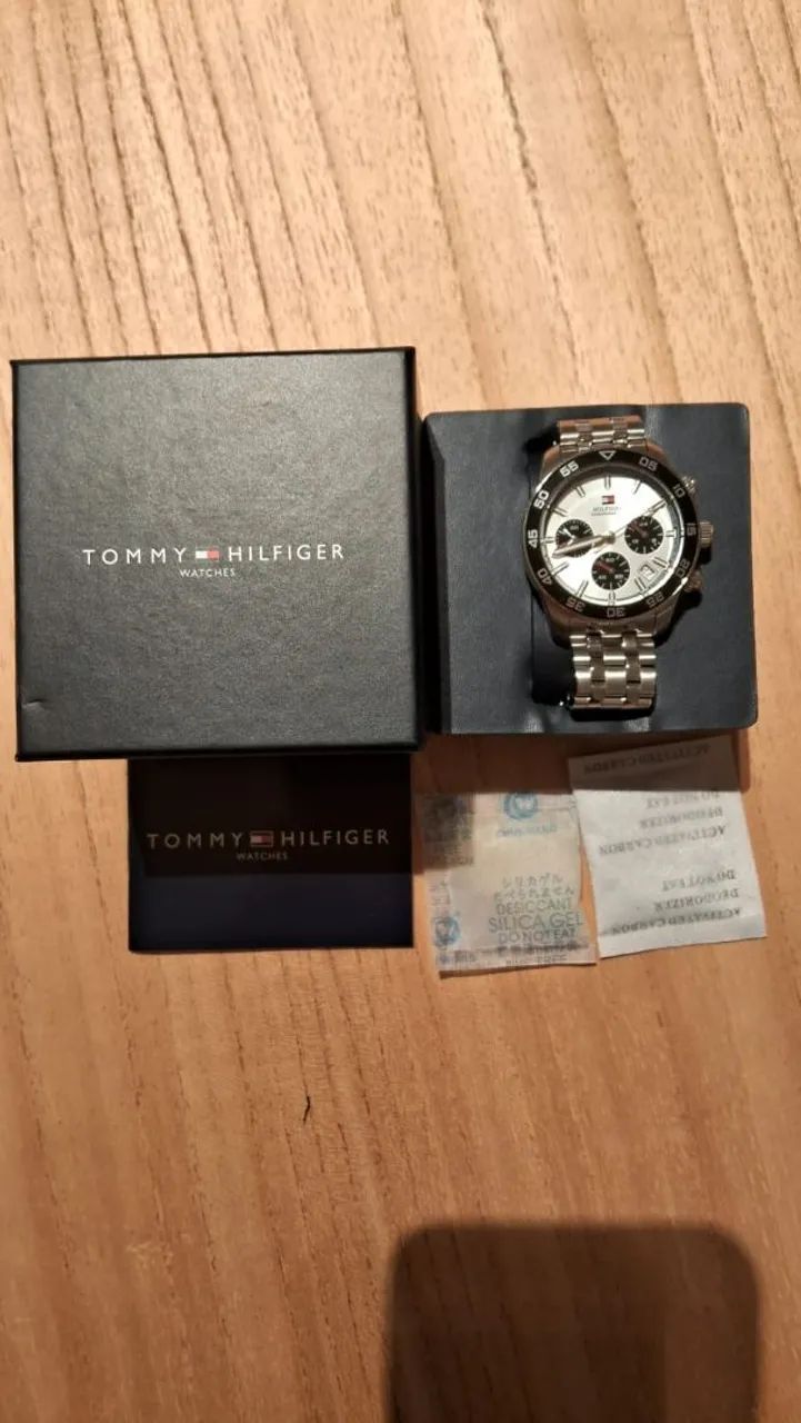 Relógio prata Tommy Hilfiger original com caixa - Foto 3