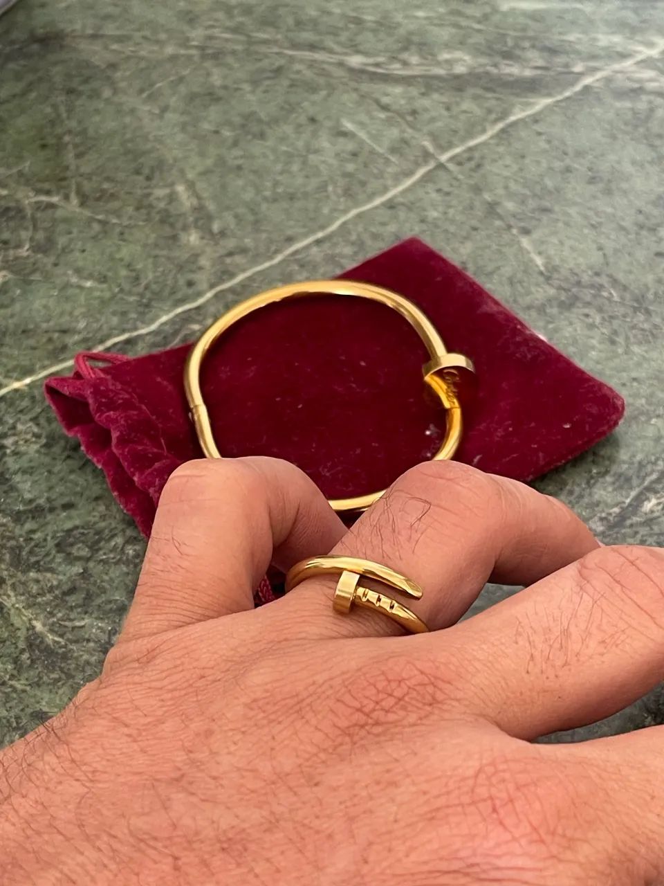 Vendo um conjunto,bracelete e um anel  - Foto 2