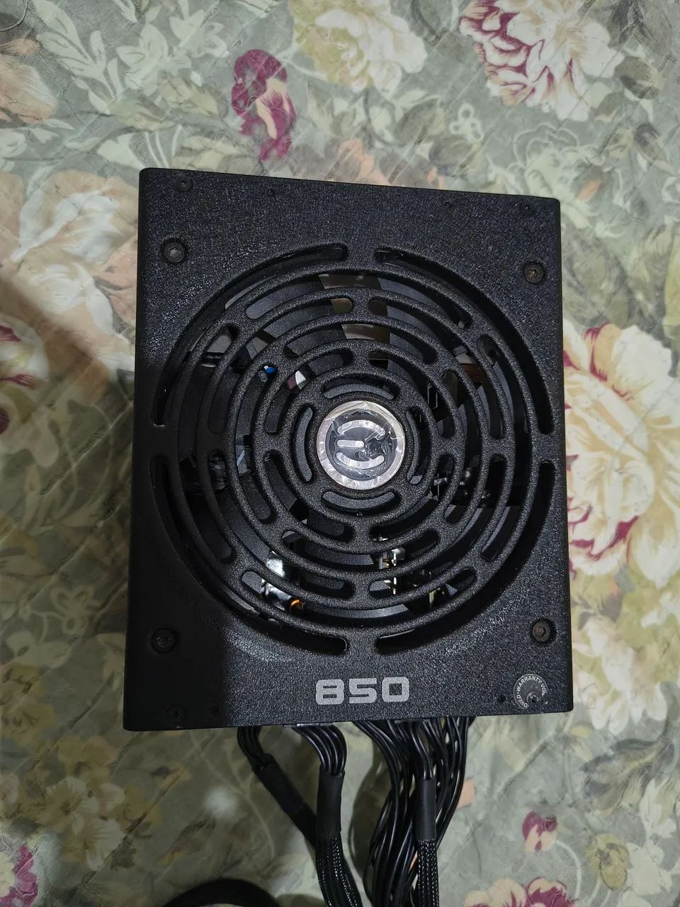 Fonte e evga 850w modular não sei se esta com defeito não testei  - Foto 4