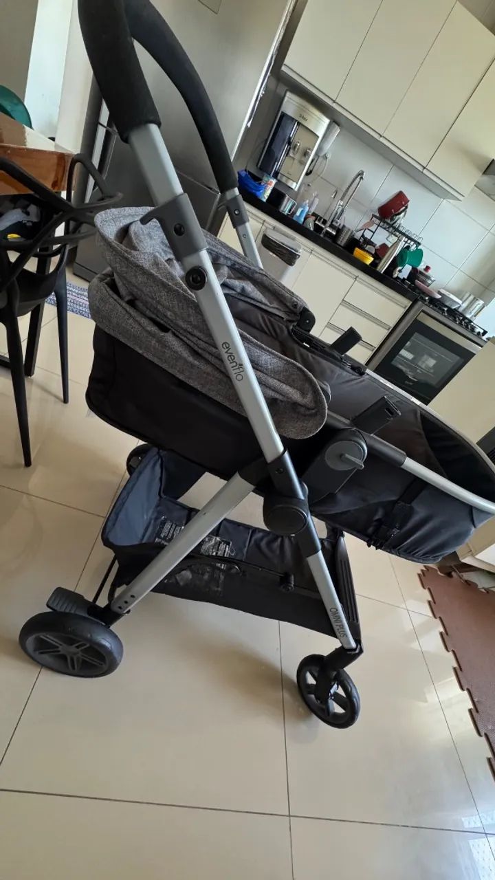 Carrinho de bebê kit 3 peças  