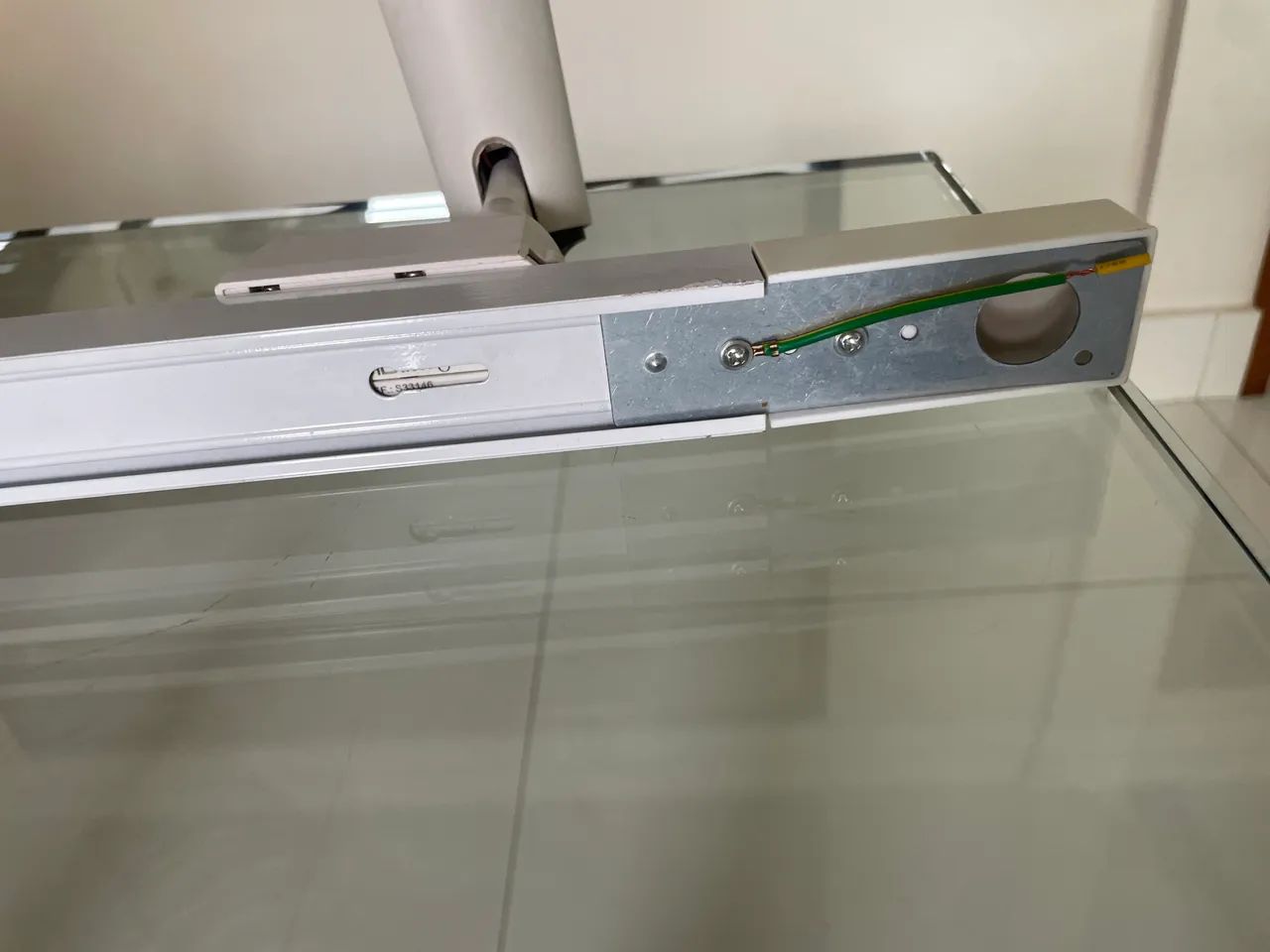 Luminária de Trilho Branca com 3 Spots Direcionáveis - Moderna - Foto 3