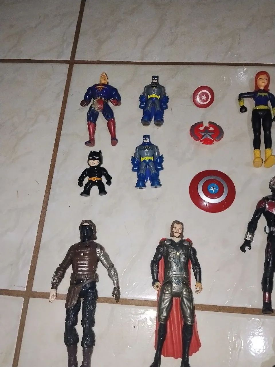 Vendo coleção de brinquedos da Marvel e DC  - Foto 2