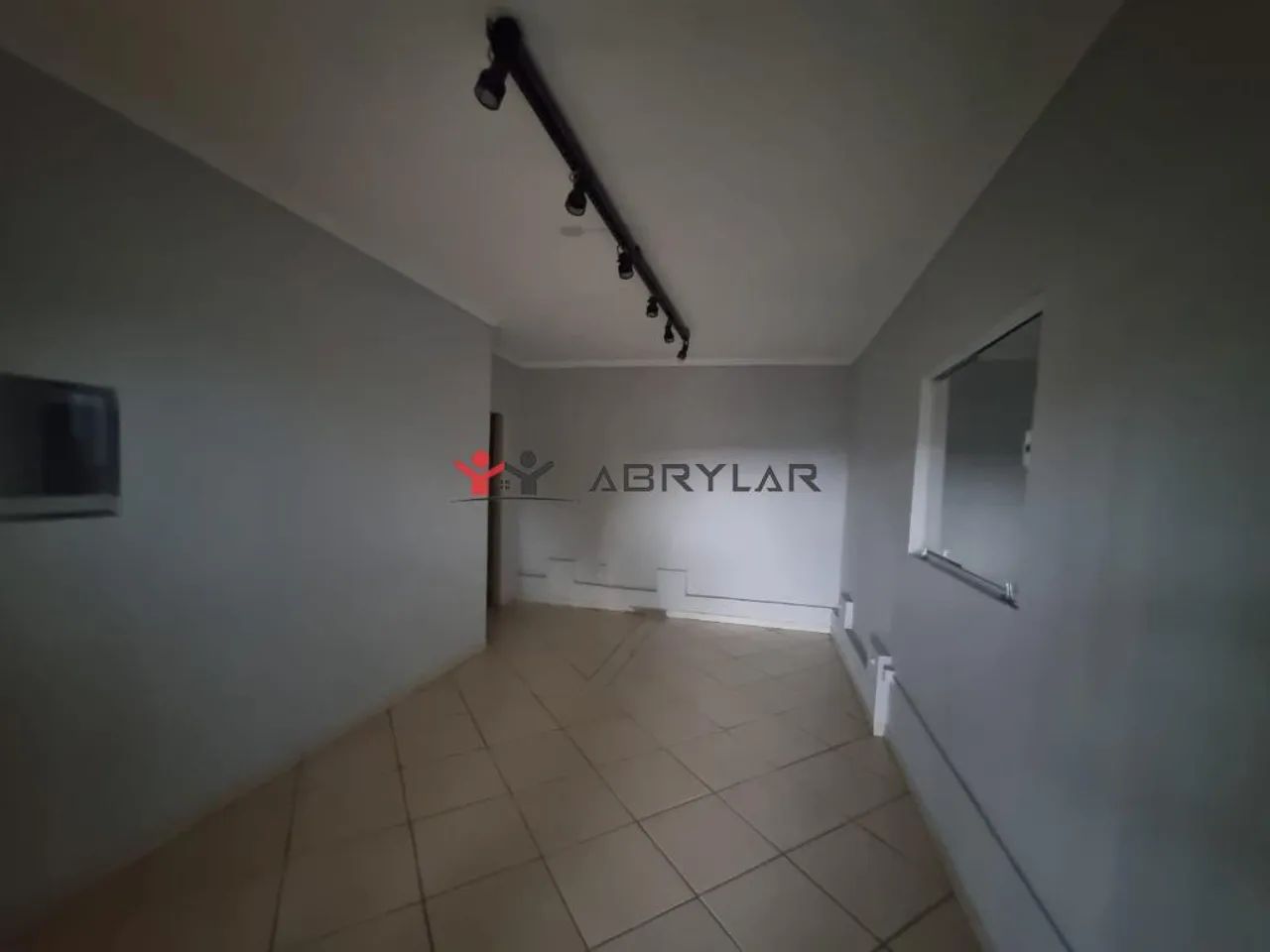 Sala para alugar em Jundiaí, Nova Espéria, com 30 m² - Foto 2