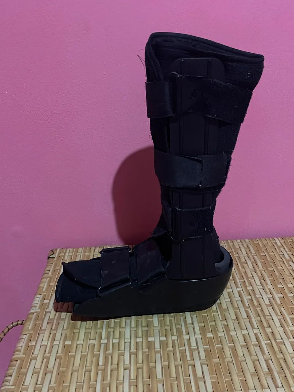 Bota ortopédica + muleta Califórnia 