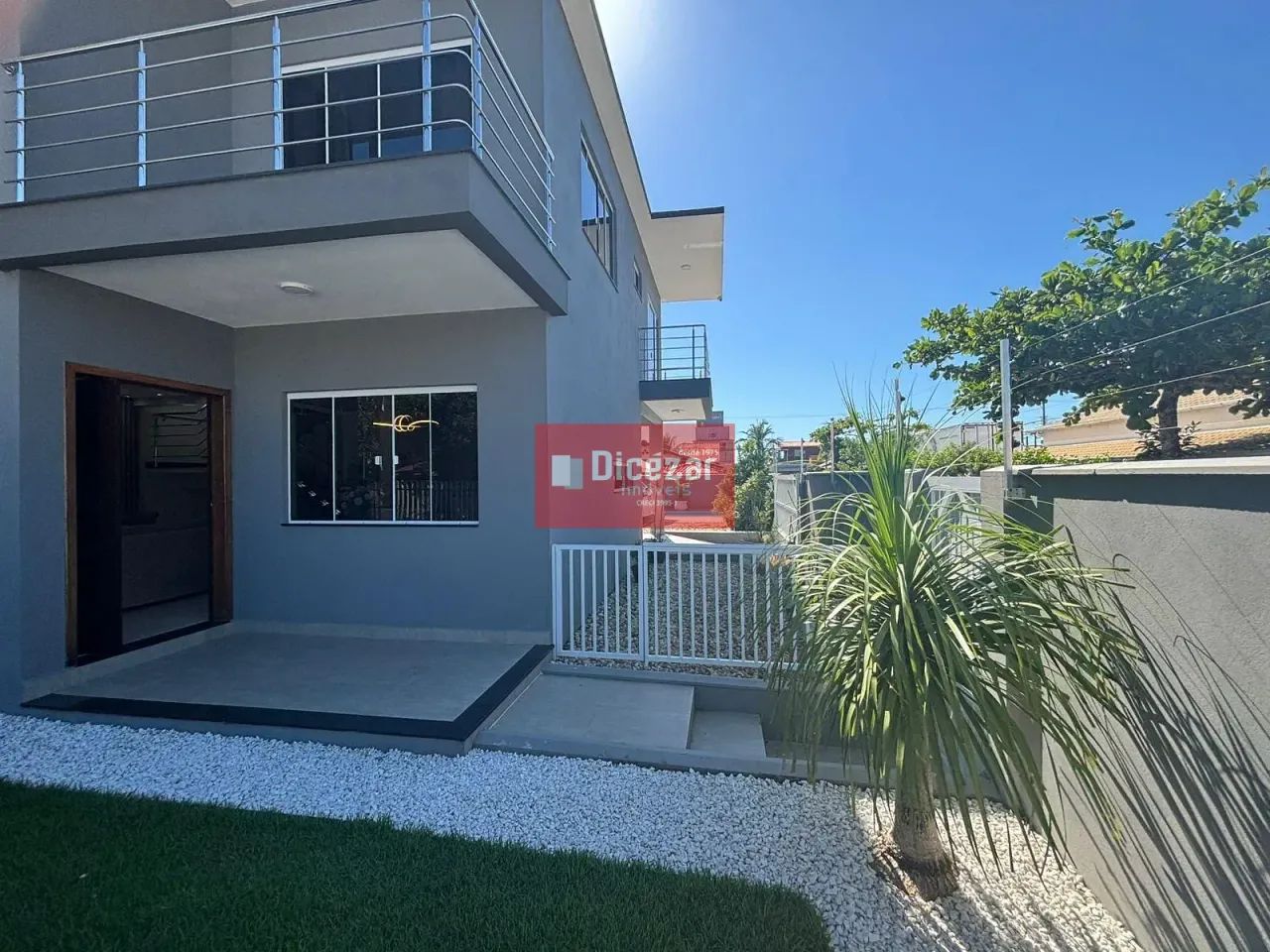 Casa à venda alto padrão, com piscina, mobilada e equipada, com 3 suítes mais um dormitóri - Foto 3
