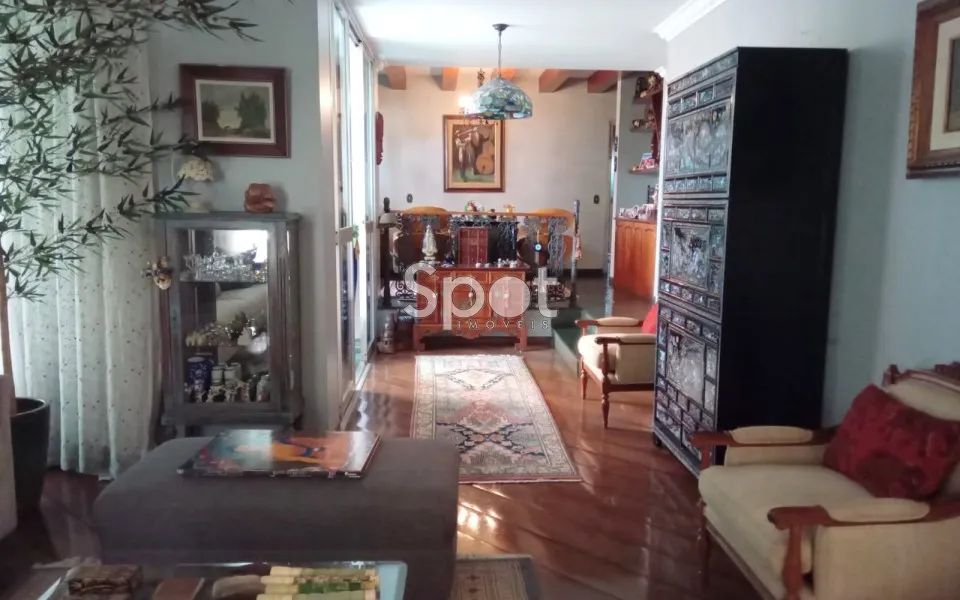 LOCAL NOBRE - RUA TRANQUILA E ARBORIZADA - Foto 2