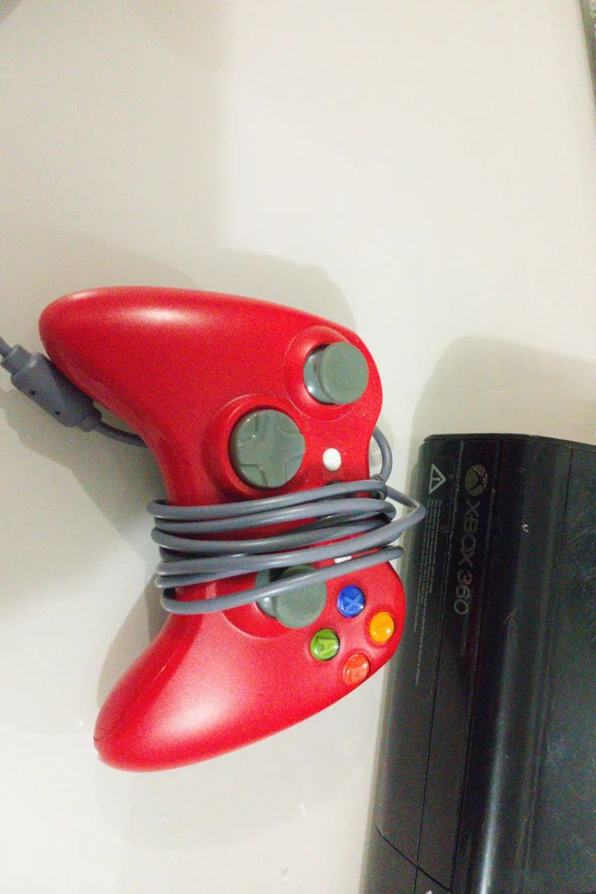 Xbox 360 bloqueado, com jogos e 1 controle  - Foto 4