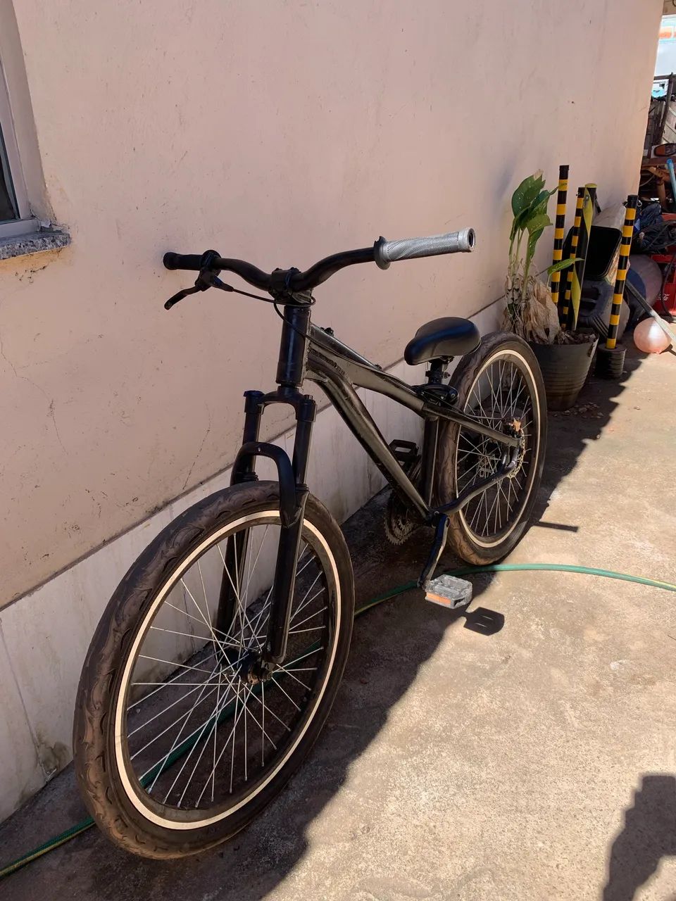 Bicicleta aro 26 em perfeito estado  - Foto 2