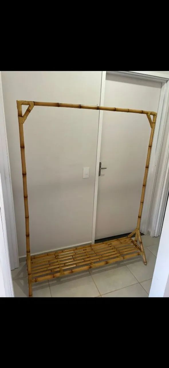 Arara de roupas 