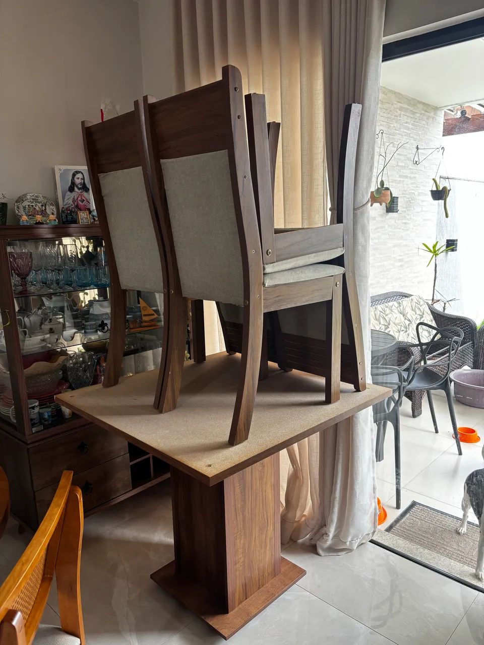 Jogo de mesa com 4 cadeiras - Foto 4