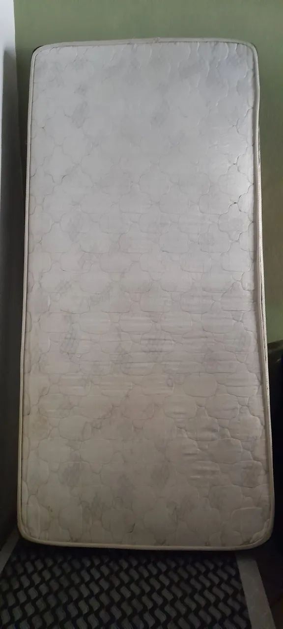Colchão de solteiro para cama box conservado. - Foto 2