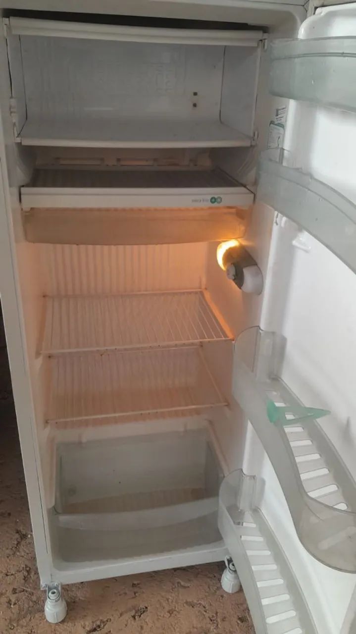 Geladeira cônsul simples. $430 - Foto 3