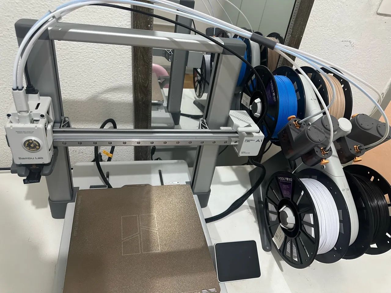 Impressora 3D Bambu Lab A1 + Combo AMS - Foto 3