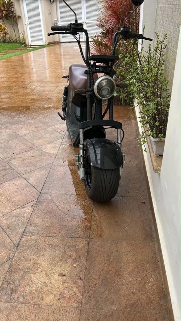 Scooter elétrica 