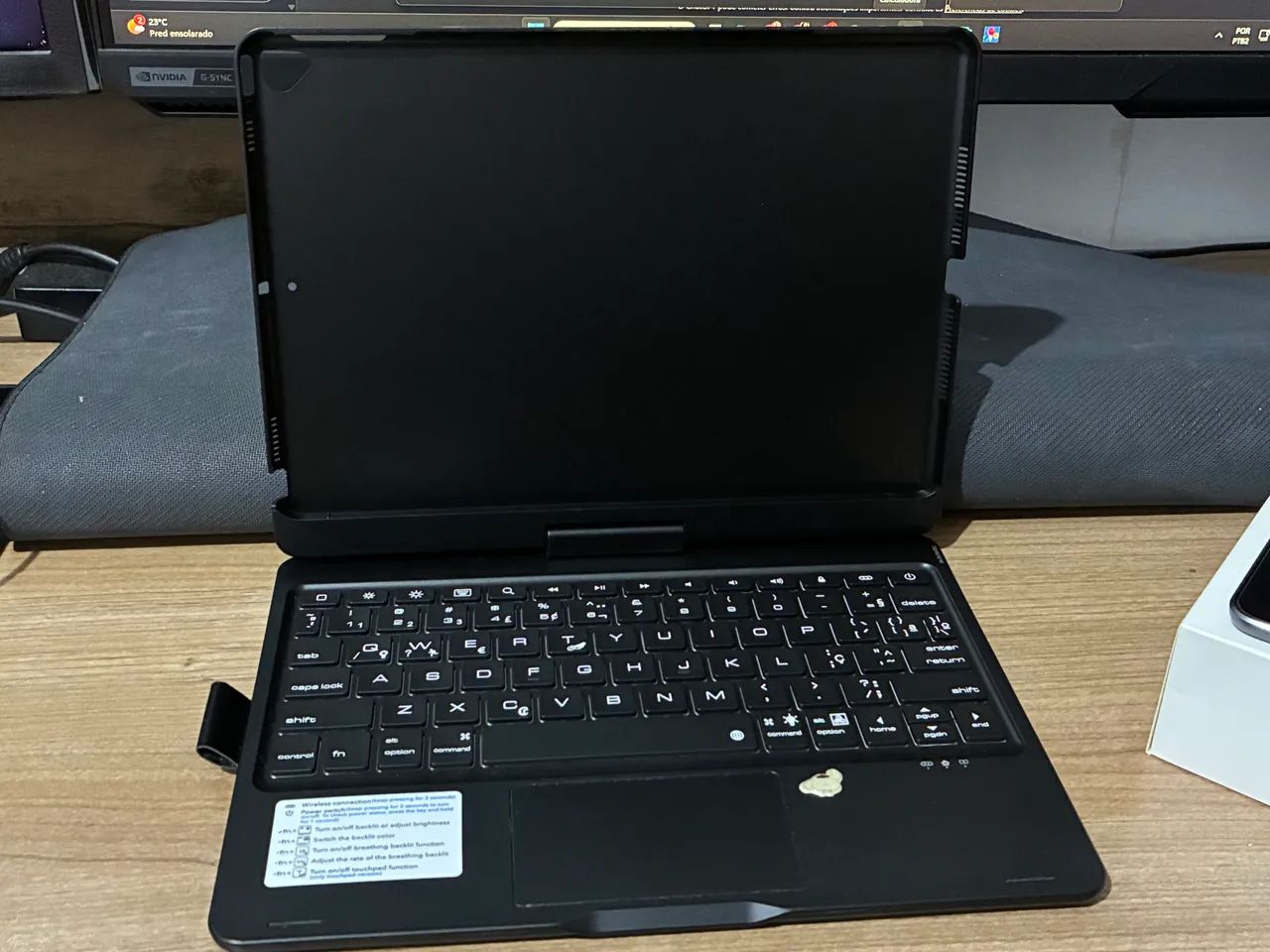 Capa Teclado Rotativa 360° SZAMBIT® ABNT2 Para iPad 