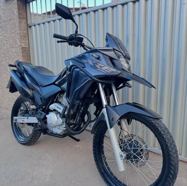 XRE 300 ADVENTURE