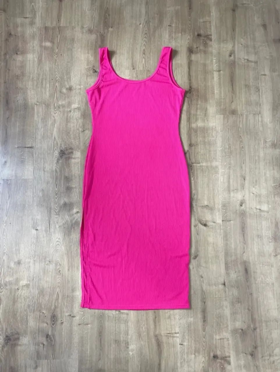 Vestido tam M midi canelado rosa pink sem mangas - Foto 4
