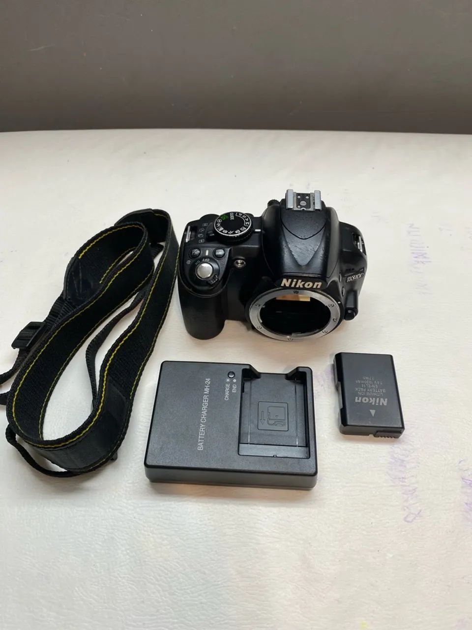 Nikon d3100 - Foto 2