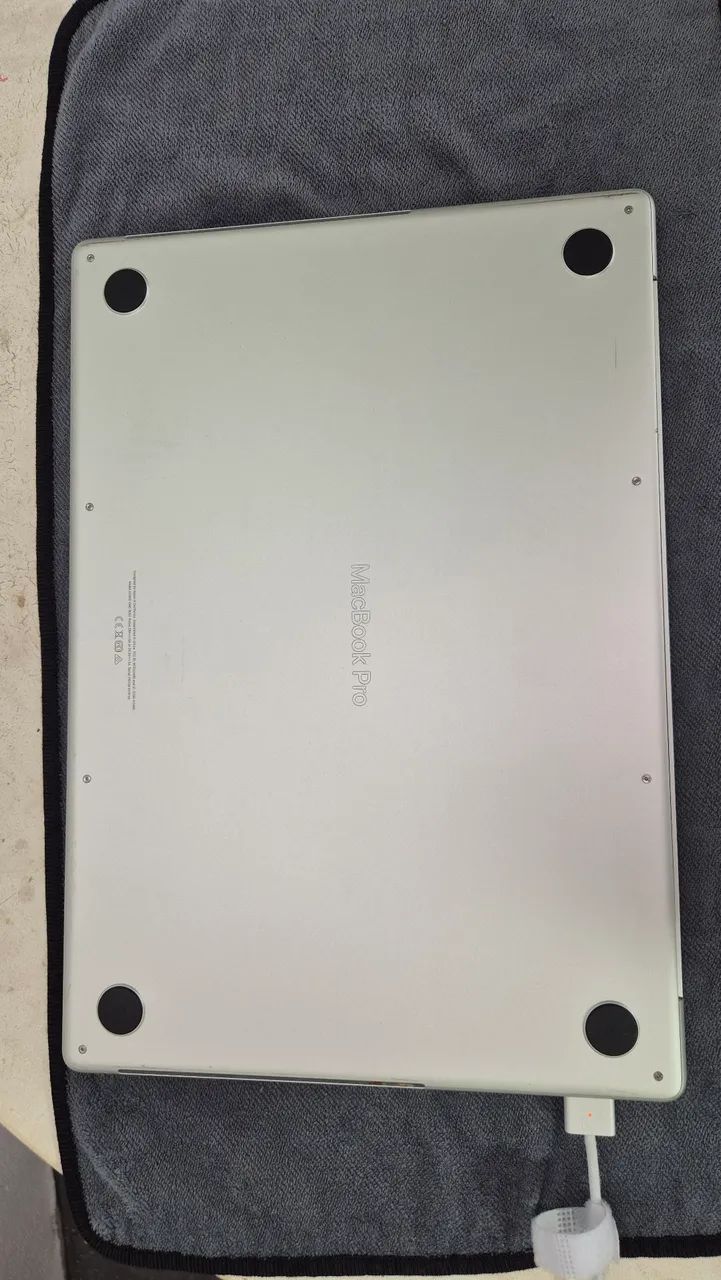 Macbook Pro 16 M1 Max 64GB 1TB Prata - Notebooks - Chácara Inglesa