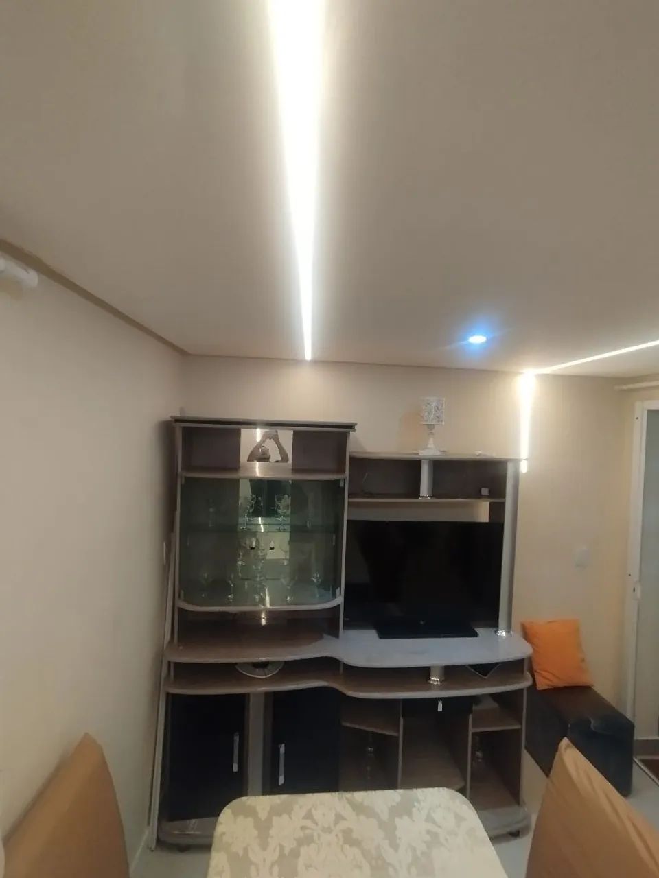 Estante de sala 