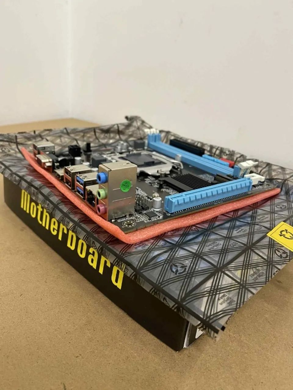 Placa mãe B75 lga 1155 Hdmi Vga- Nova