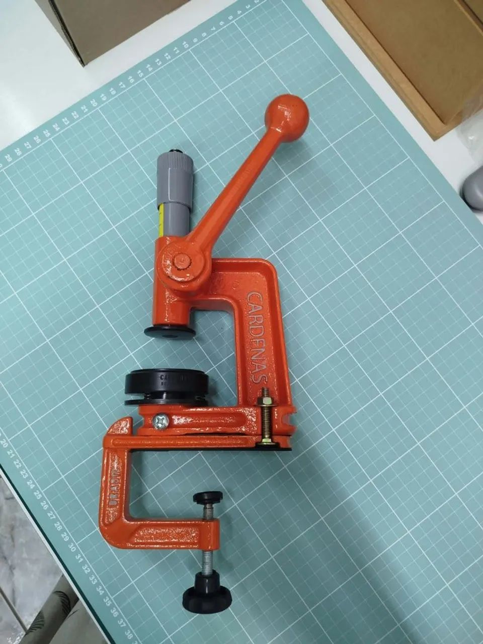 Máquina de Bottons Manual