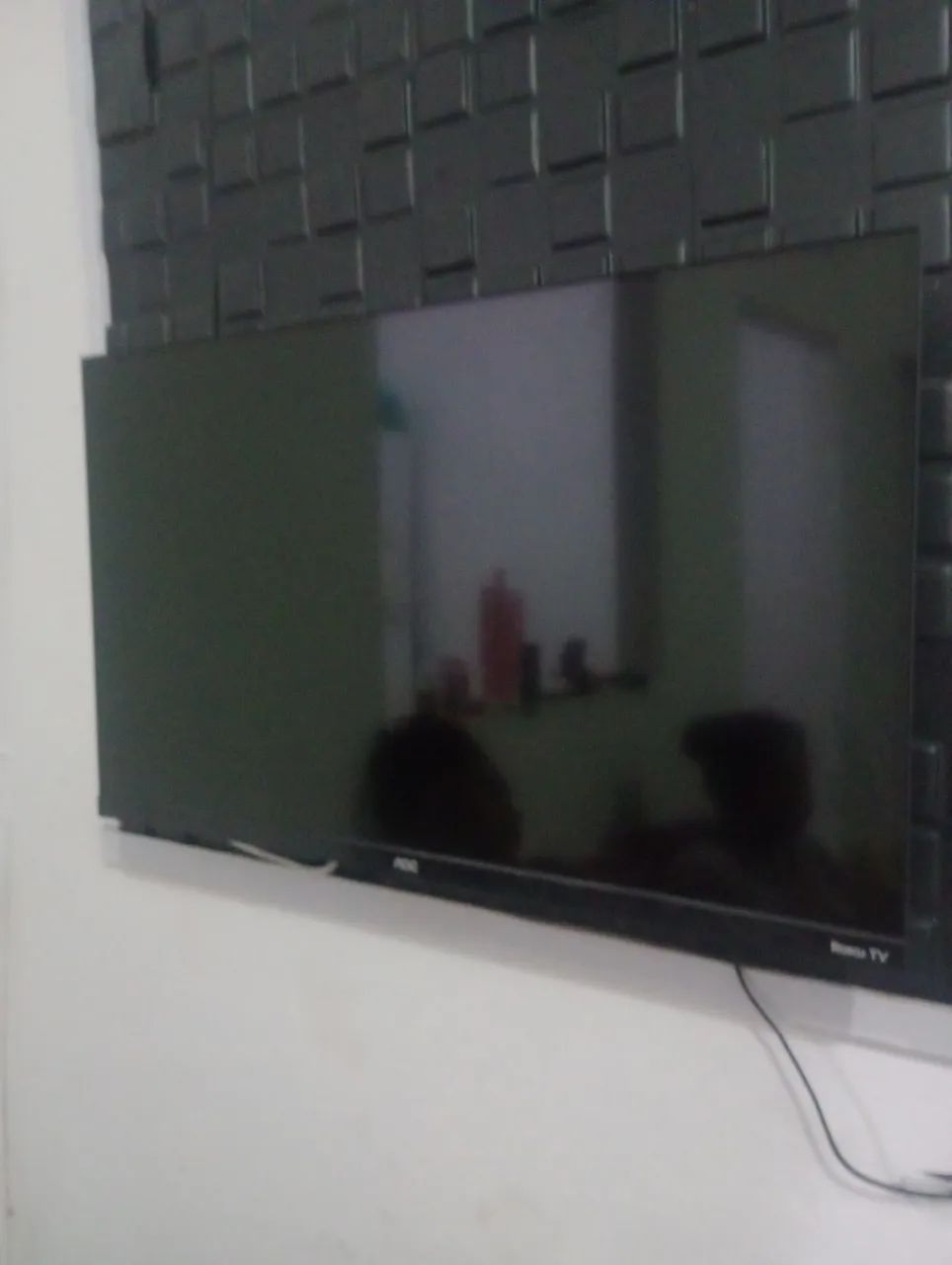 Vendo esmalte tv poucos meses de uso no preço 