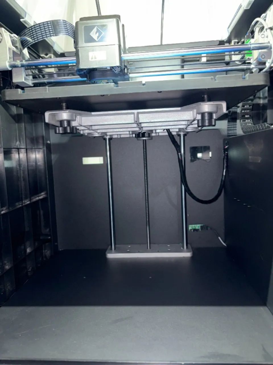 Impressora 3D Flashforge Guider 2 - 7 meses de uso - Foto 2