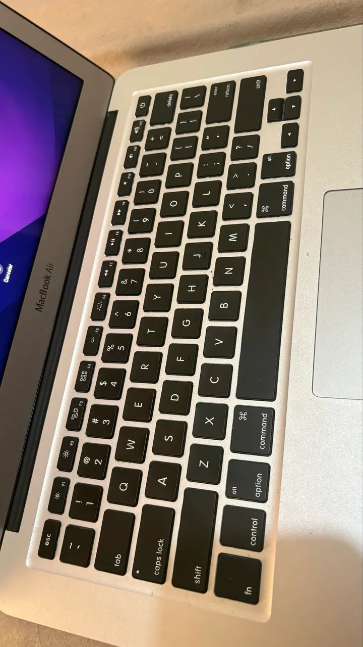 MacBook Air 13? 2017 i5 128GB com acessórios - Notebooks