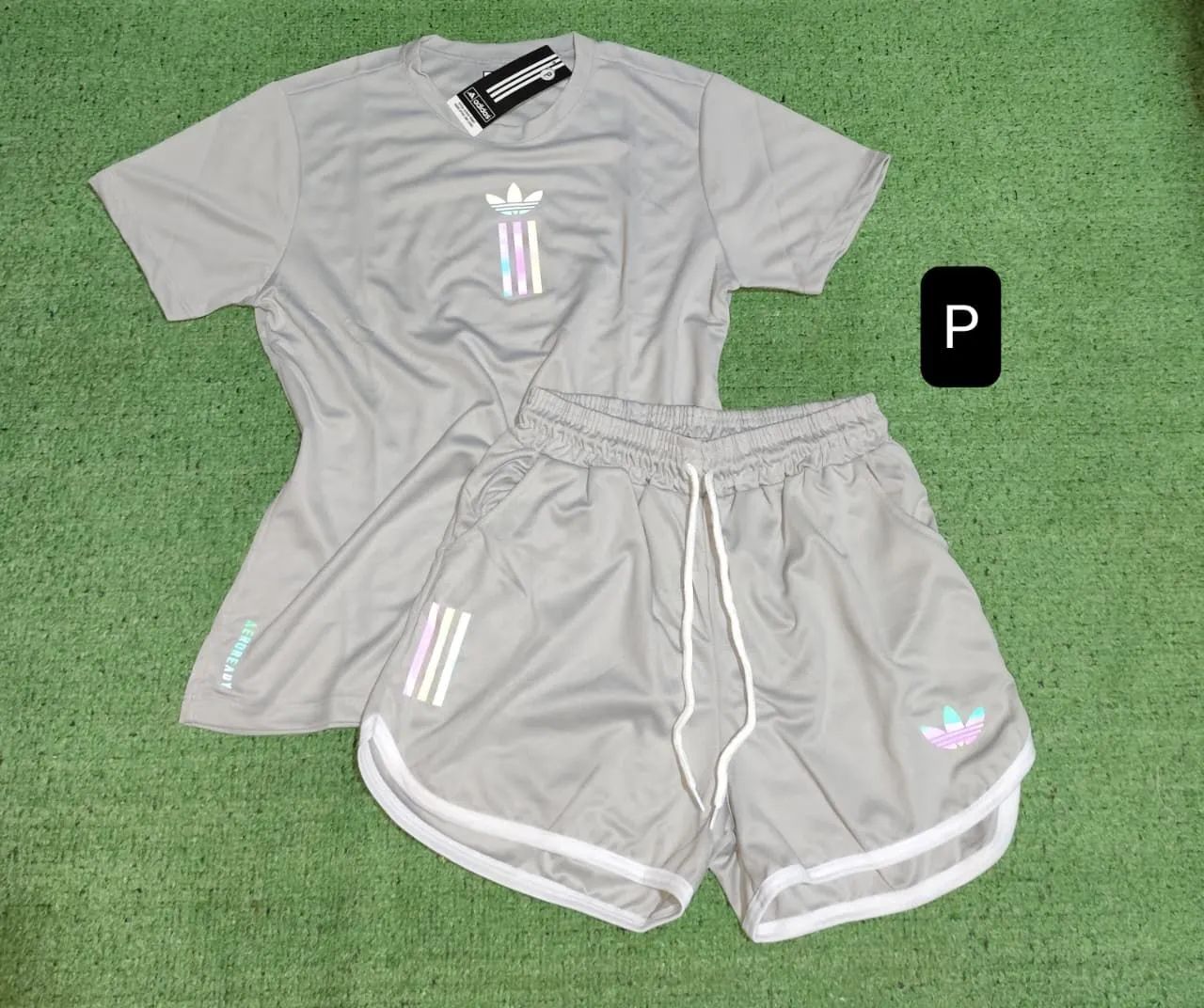 Conjunto da Adidas feminino  - Foto 2