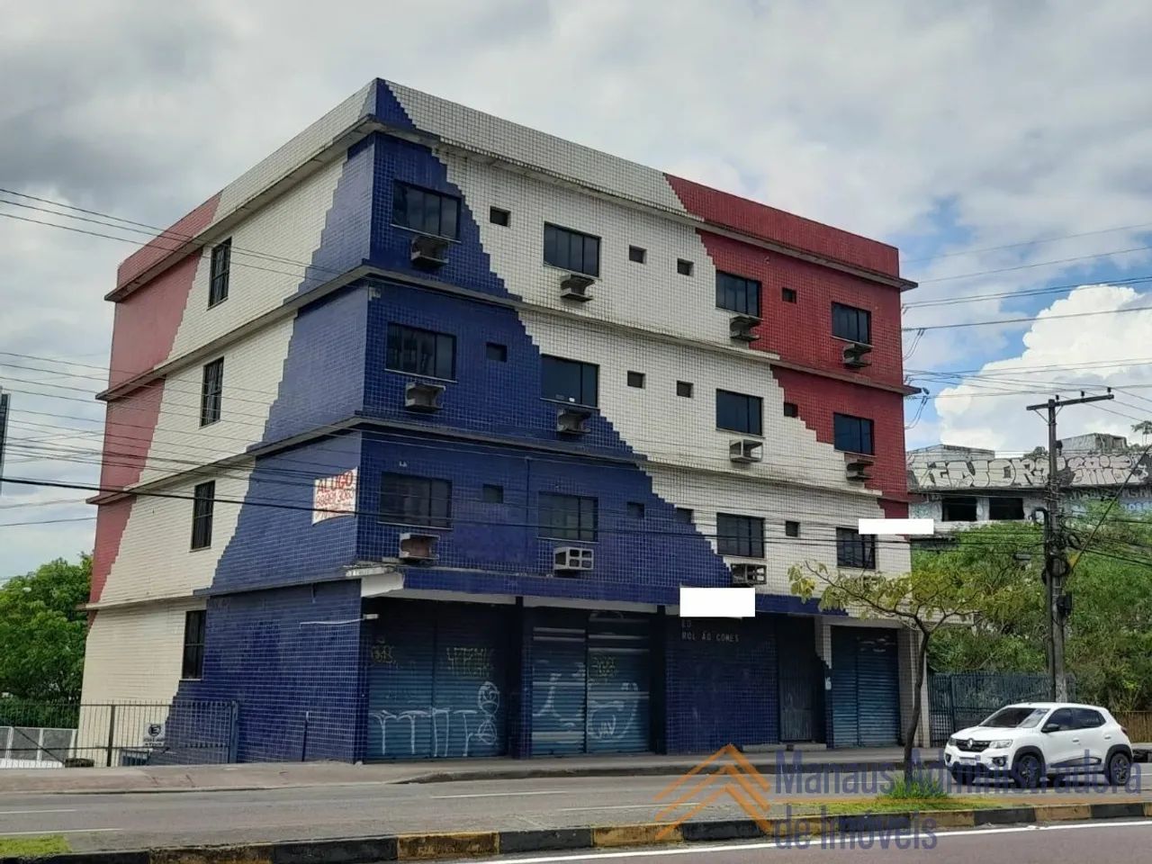prédio Chapada Av. Djalma Batista, nº 620