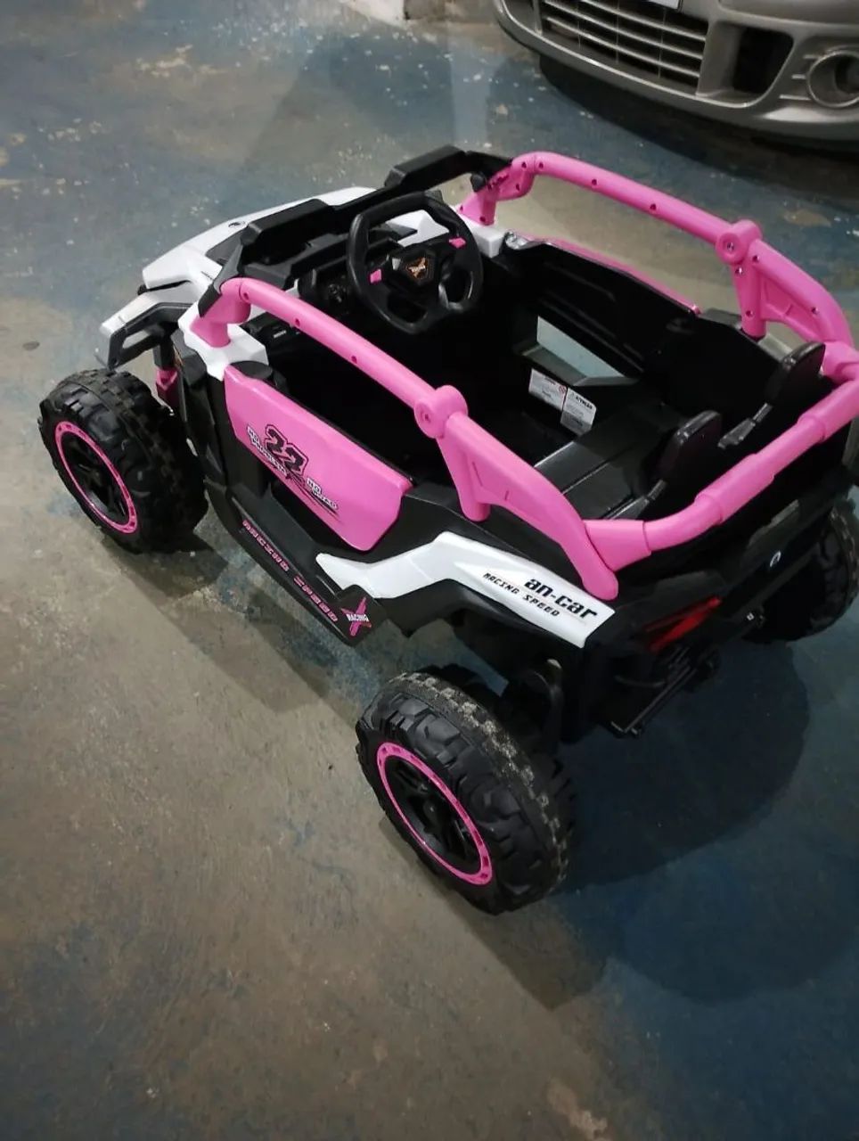 Carro elétrico infantil 