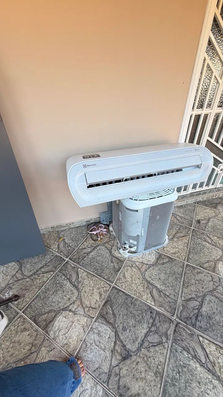 Vendo ar-condicionado seminovo  - Foto 2