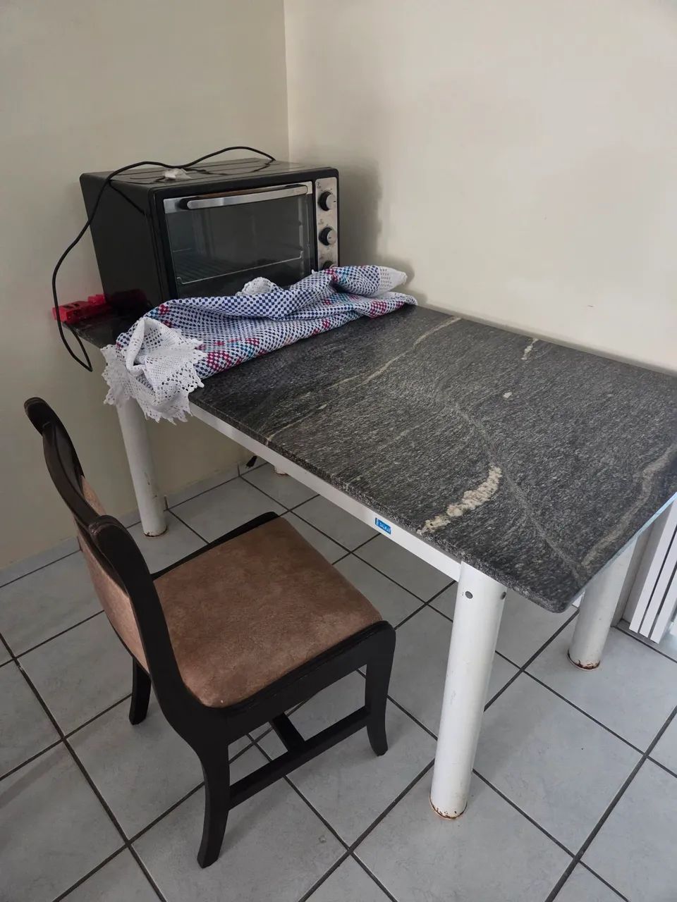 Mesa com plano em marmore - Foto 2