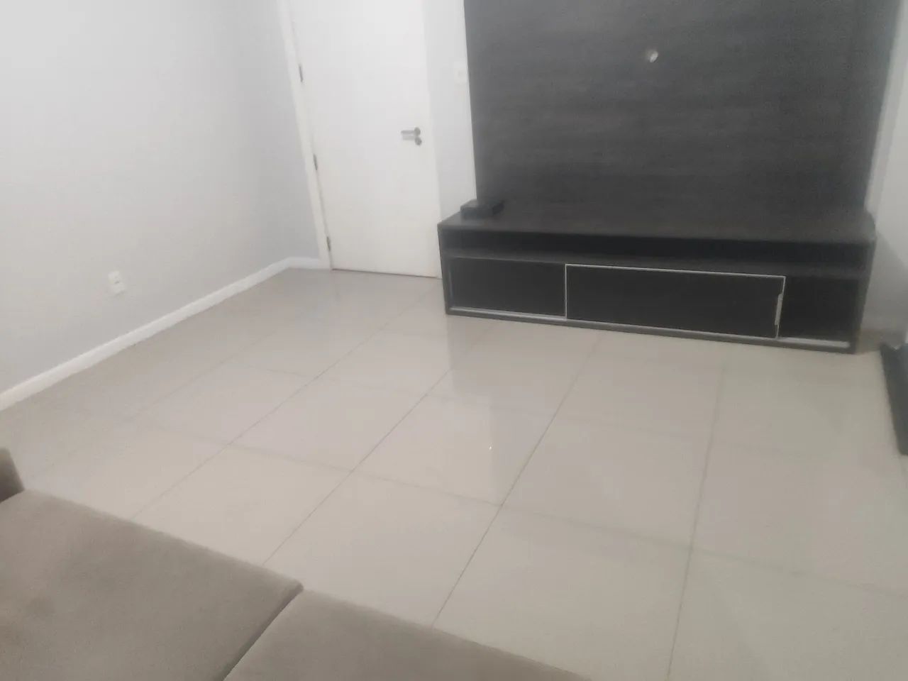 Aluga-se apartamento semimobiliado - Foto 2