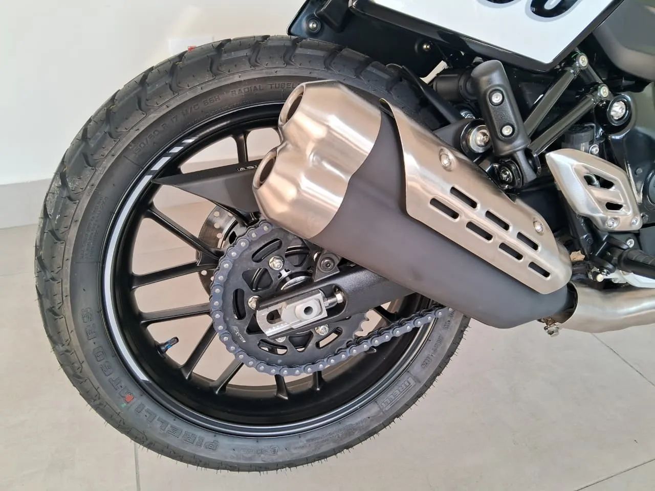 Triumph TRACKER 400