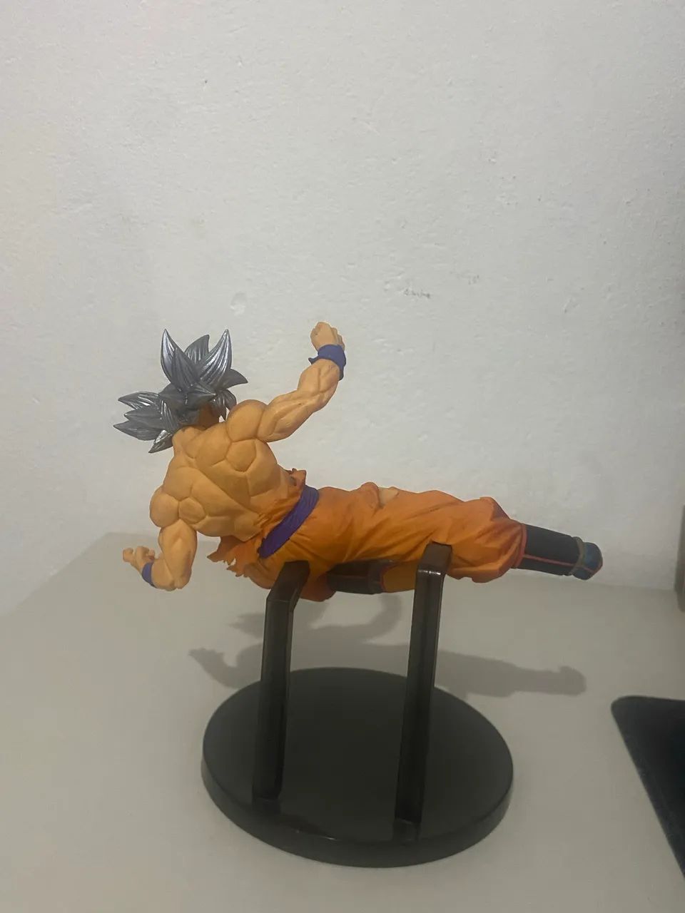 Vendo boneco Goku Instinto Superior - Foto 2