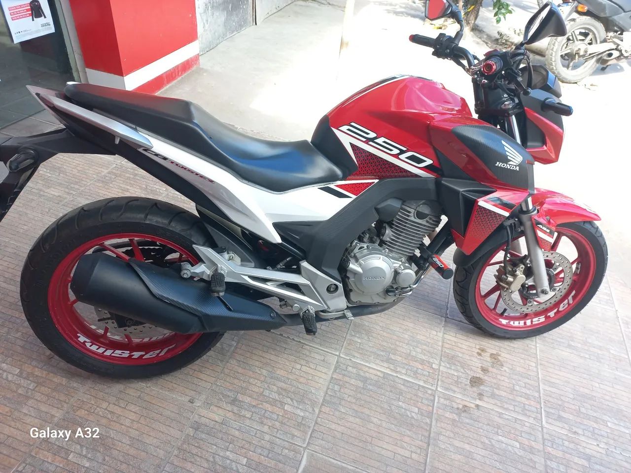 Cb twister 250 abs 2022 - Foto 3