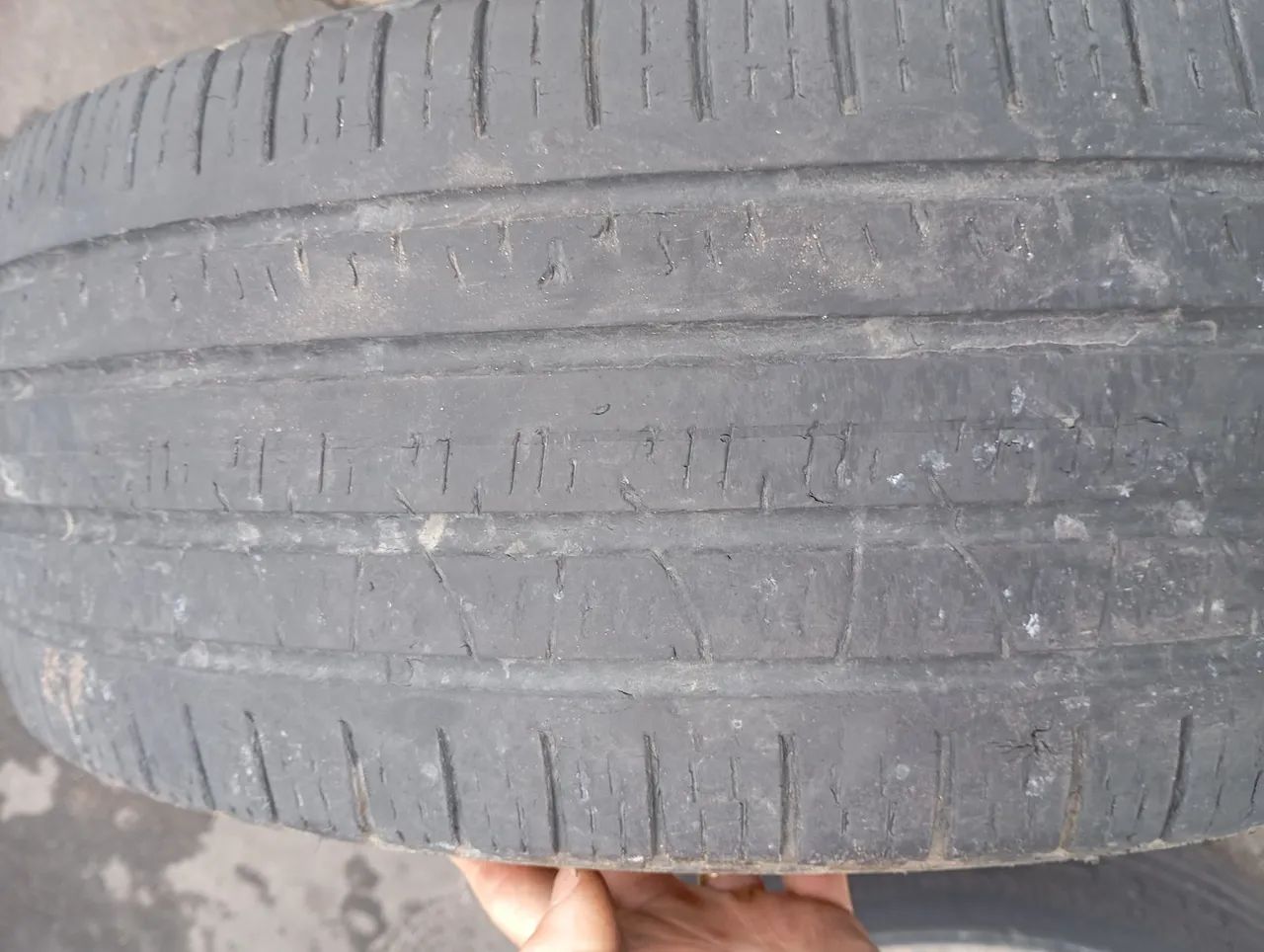 Pneu 225/55 r18  - Foto 4